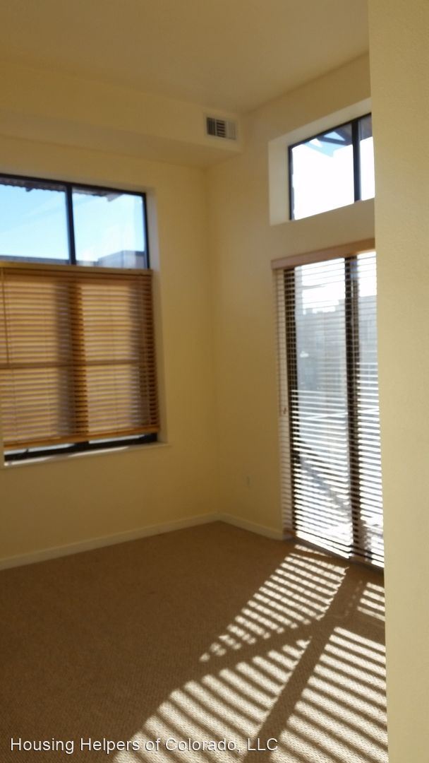 Foto del edificio - 1200 Yarmouth Ave