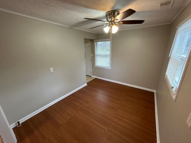 Foto del edificio - 887 Par Ave