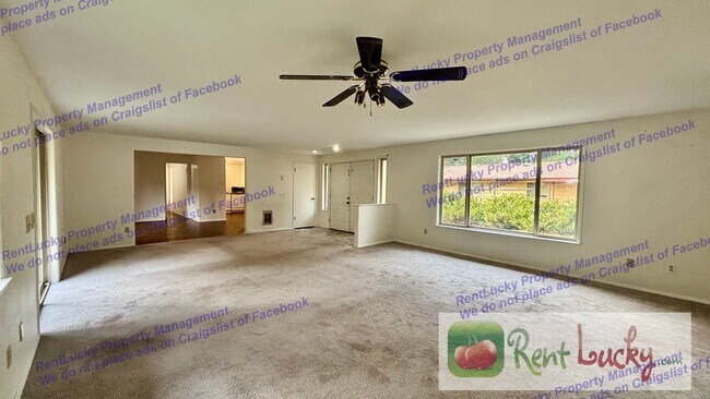 Building Photo - NE Tacoma, Quiet 3 Bed, 2 Bath Rambler - S...