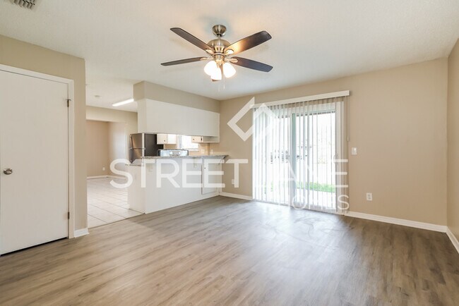 Foto del edificio - NOW OFFERING HALF OFF FIRST FULL MONTH!