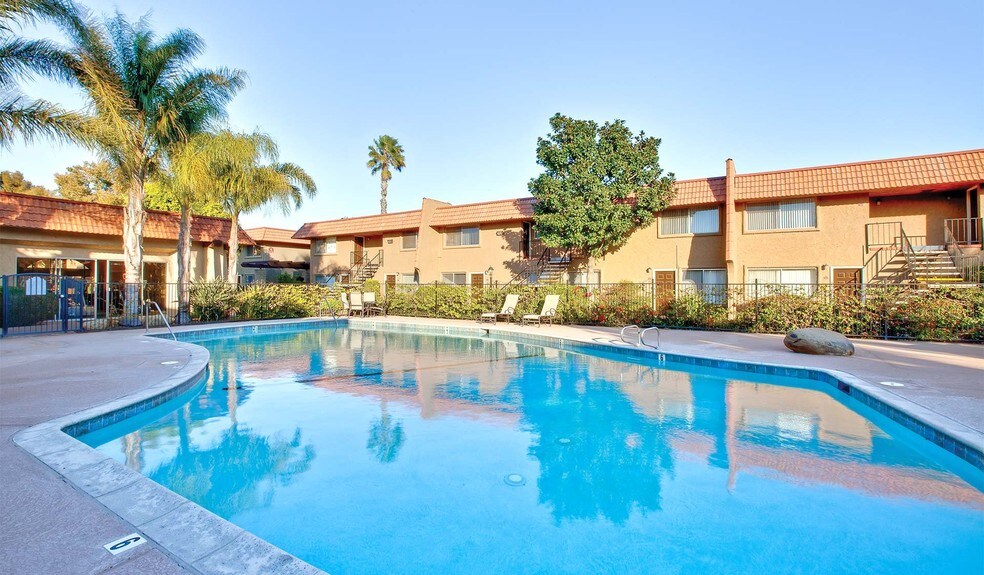 Rosewood Apartments Rentals Camarillo, CA