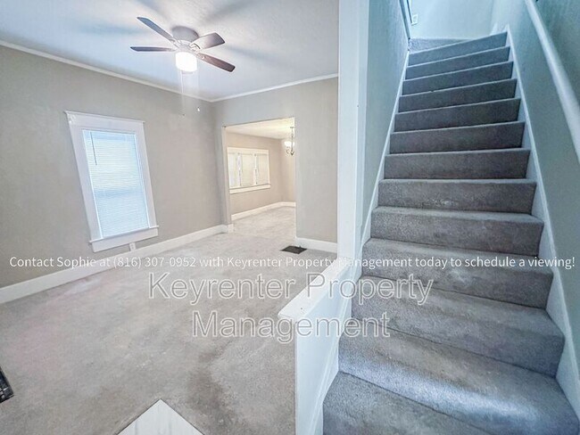 Foto del edificio - 6215 E 9th St