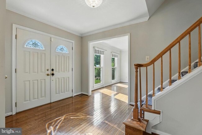 Building Photo - 14720 Peachwood Dr