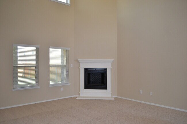 Foto del edificio - House for Lease in Heartland Area!