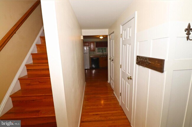 Building Photo - 10206 Feaga Farm Ct