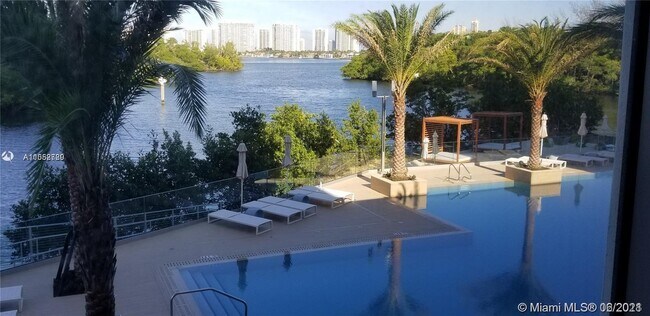 Building Photo - 16385 Biscayne Blvd