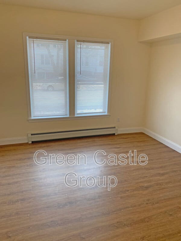 Foto del edificio - 323 Pearl St