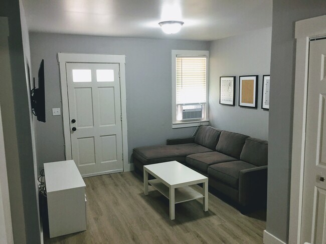 Foto del edificio - 1560 Juniper St