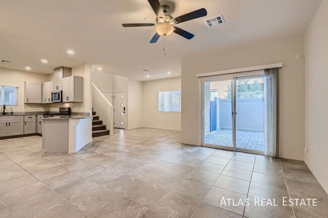 Building Photo - 4452 Sapphire Moon Ave