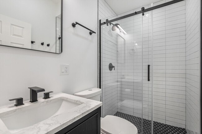 Foto del edificio - 1114 N Wolcott Ave