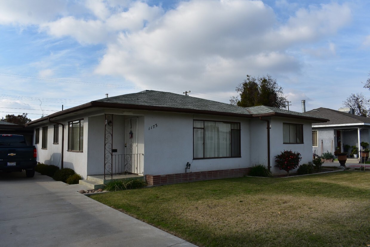Primary Photo - 1173 S Klein Ave