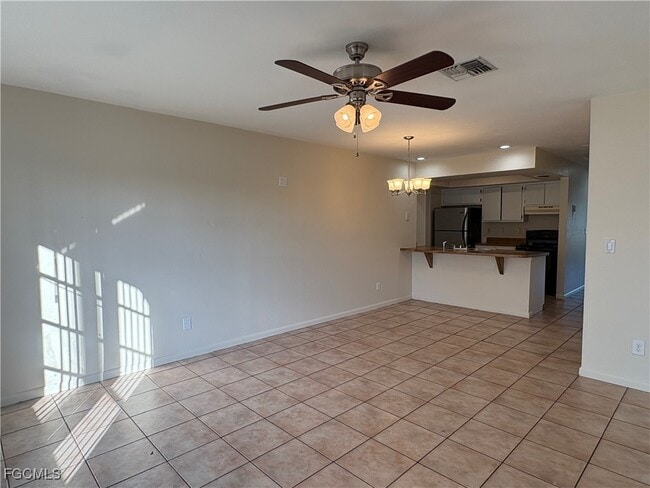 Foto del edificio - 727 SW 39th St