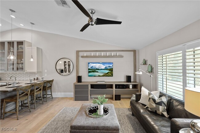 Building Photo - 2003 Timberline Dr