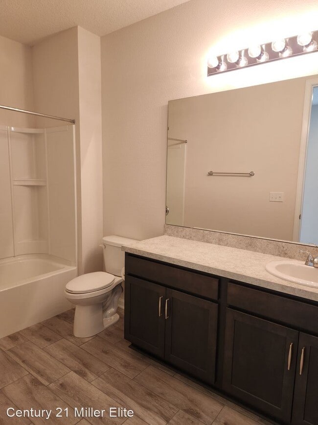 Building Photo - 4 br, 3 bath House - 95295 College Parkway