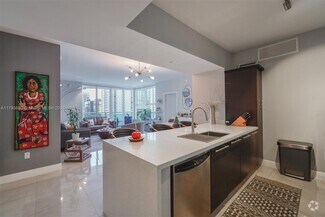 Building Photo - 951 Brickell Ave