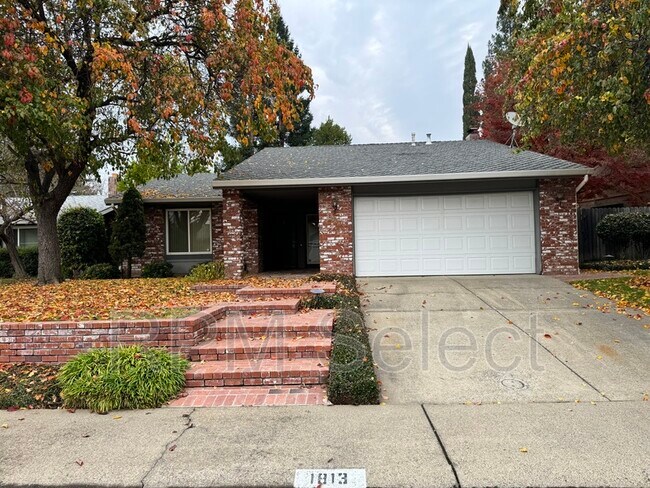 Foto del edificio - 1813 Klamath River Dr