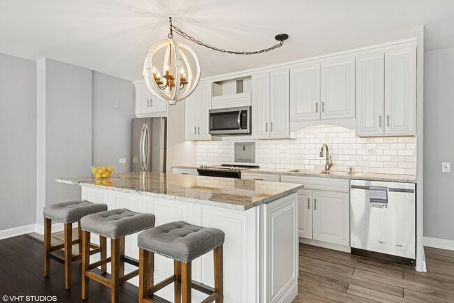 Foto del edificio - 330 W Diversey Pkwy