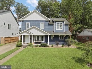 Building Photo - 3005 Rogers Dr