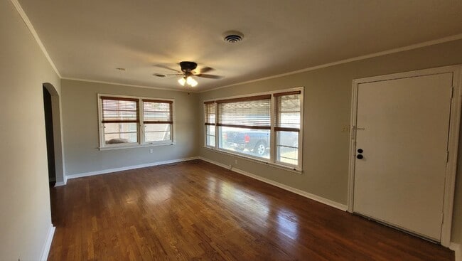 Foto del edificio - 1209 Look St