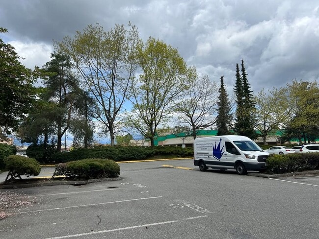 Photo du bâtiment - 7441 Victoria Dr