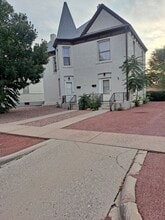 Building Photo - 511 Belmont Ave