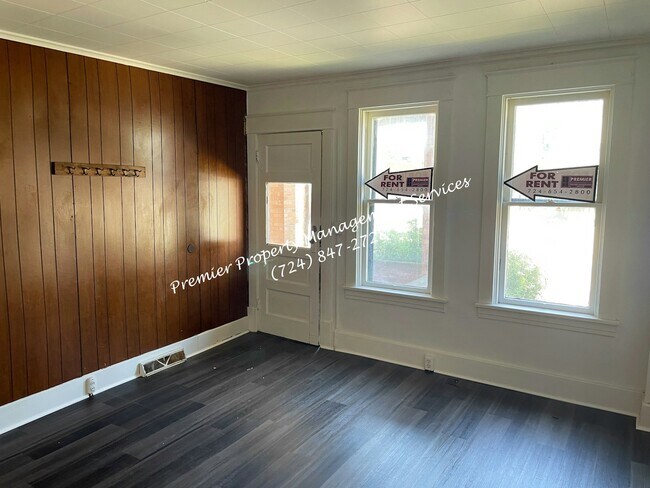 Foto del edificio - 331 W North St