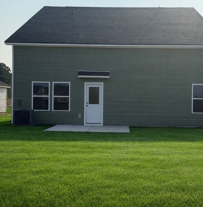 Building Photo - 1098 Cooper Hawk Ln SW