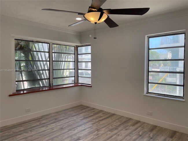 Foto del edificio - 730 12th St