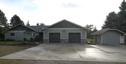 Building Photo - 192 Fergy Ln