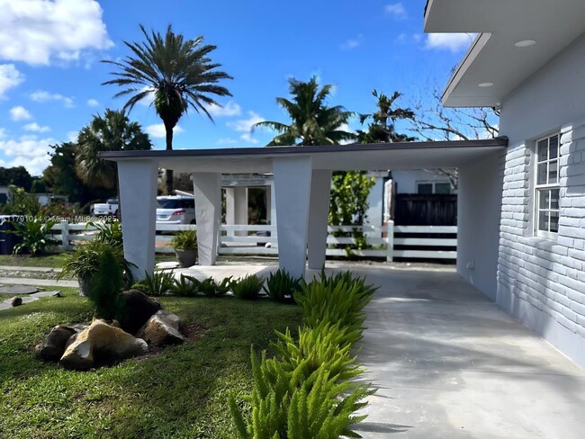 Foto del edificio - 315 NW 106th St