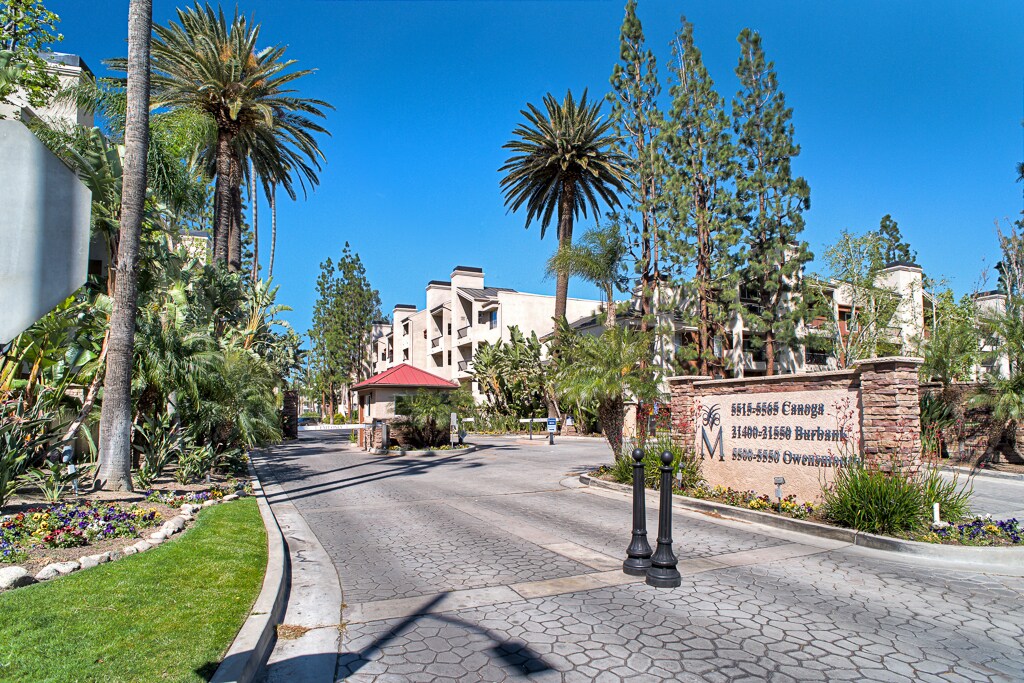 5530 Owensmouth Ave Unit 315, Woodland Hills, CA 91367 Condo for Rent