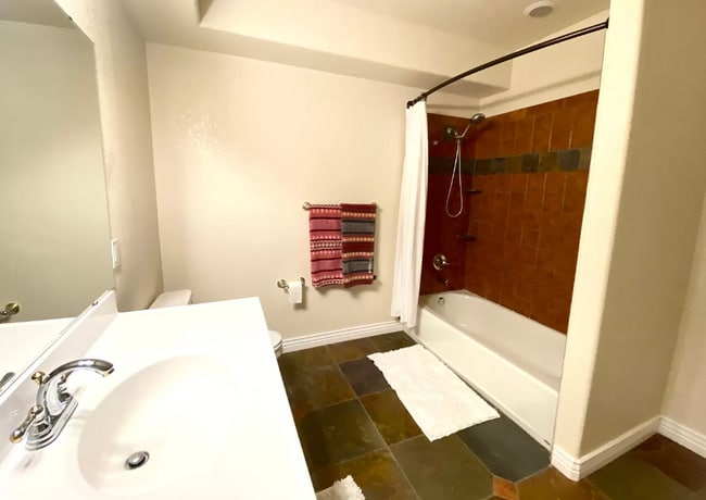 Foto del edificio - 21640 E Briarwood Dr