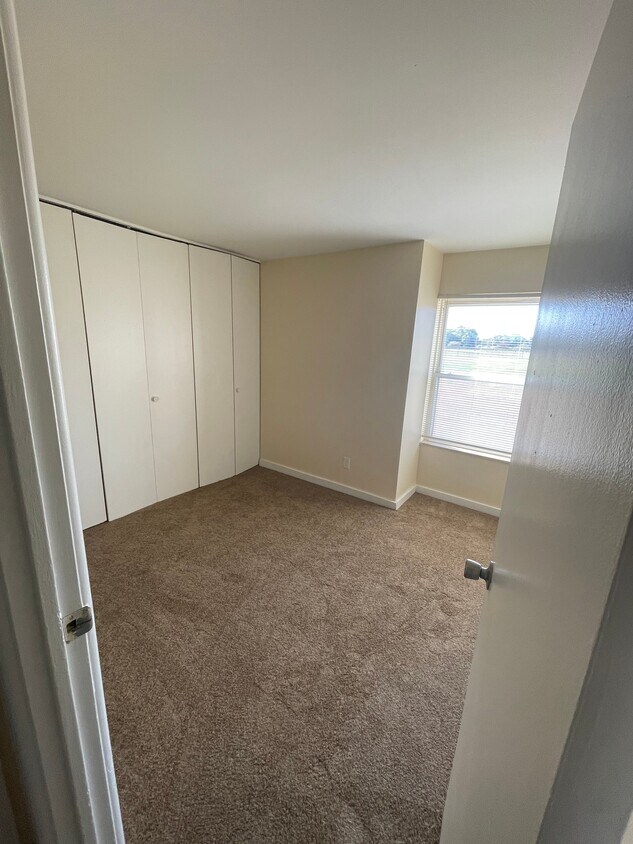 Sample - 1512 Hobson Dr