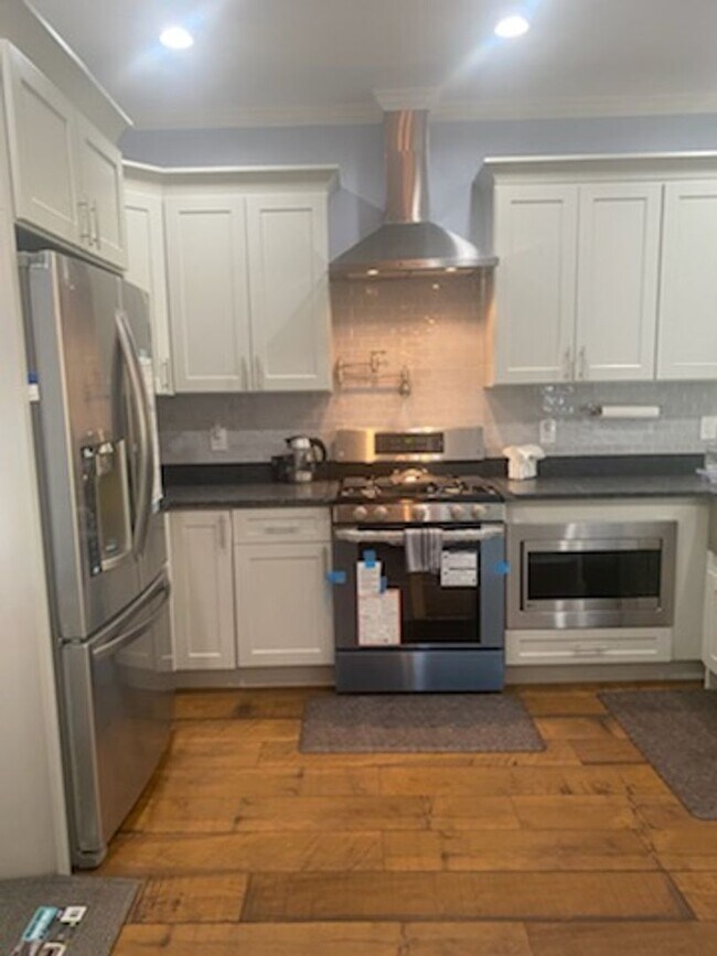 Building Photo - 170 Roxboro Ct - 6.2 Miles to Trilith Stud...