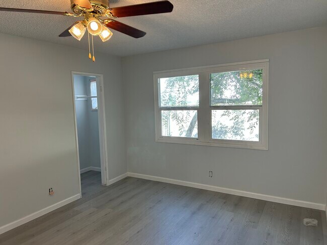 Building Photo - 140 Palos Verdes Blvd