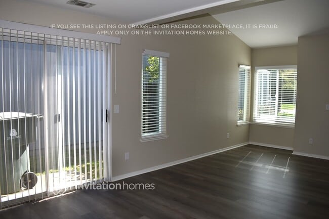 Building Photo - 3020 Twin Creeks Ln