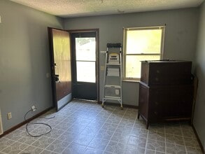 Building Photo - 161 Oak Hill Cluster