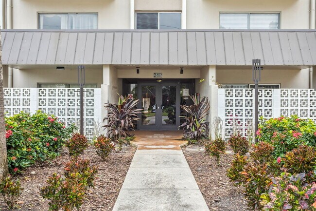 Foto del edificio - 4606 W Gray St