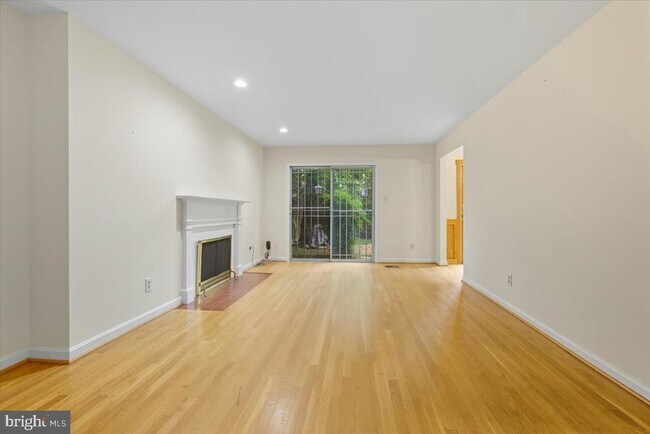 Foto del edificio - 3742 12th St S