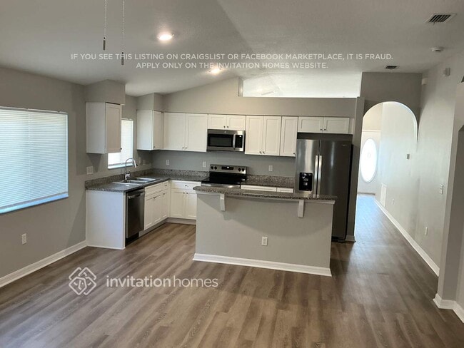 Foto del edificio - 11227 Lake Lanier Dr