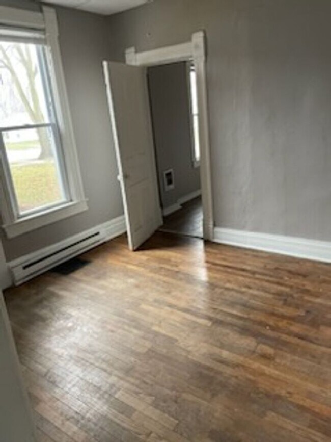 Foto del edificio - 304 W Eureka St