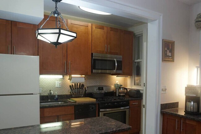 Foto del edificio - 720 Fairmont St NW