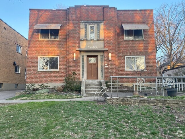 building - 6240 Girard Ave