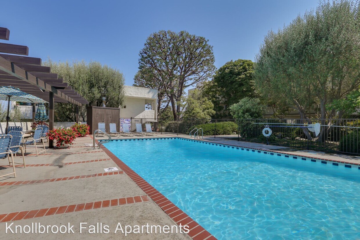 Primary Photo - 5711 Ravenspur Dr
