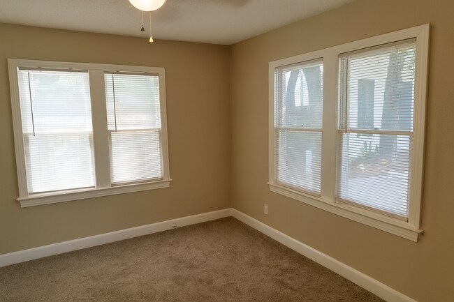 Foto del edificio - 110 E 30th St