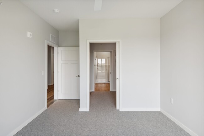 Interior Photo - The Eloise Apartments