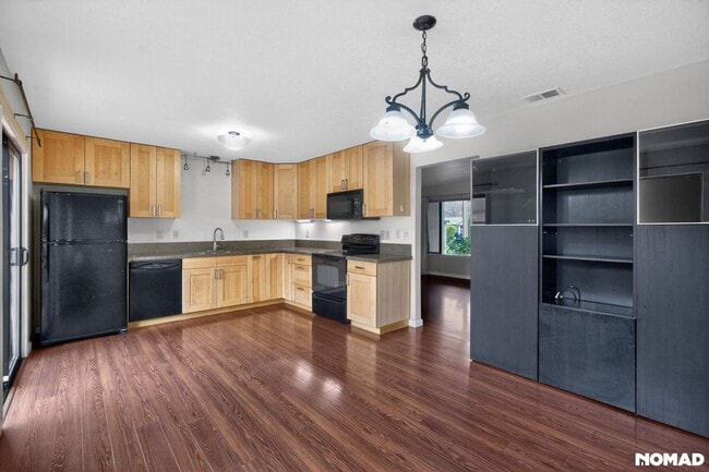 Building Photo - 4929 Flat Rock Cir