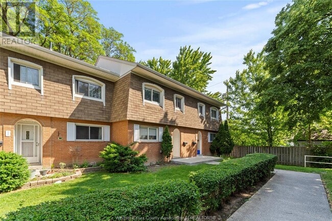 Building Photo - 5535 Coronation Ave