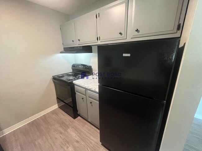 Foto del edificio - 705 W 27th St S