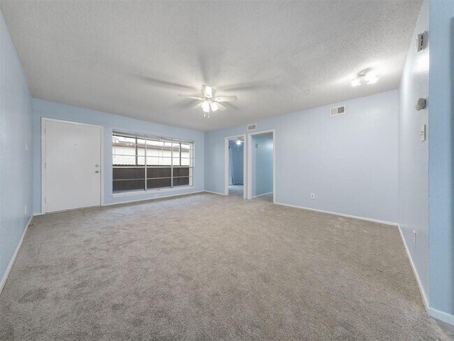 Building Photo - 7714 Renwick Dr